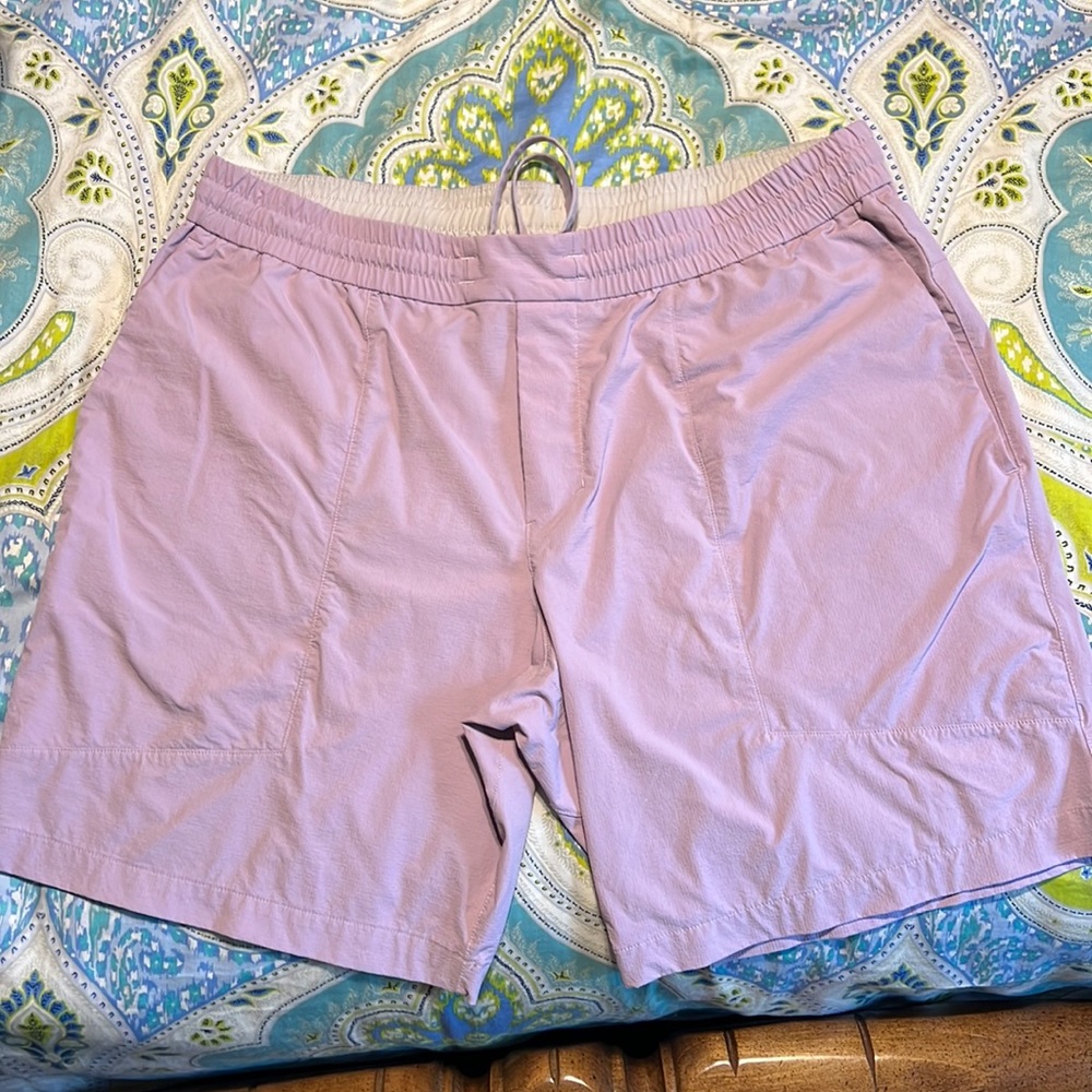 Lululemon Bowline 8” Shorts